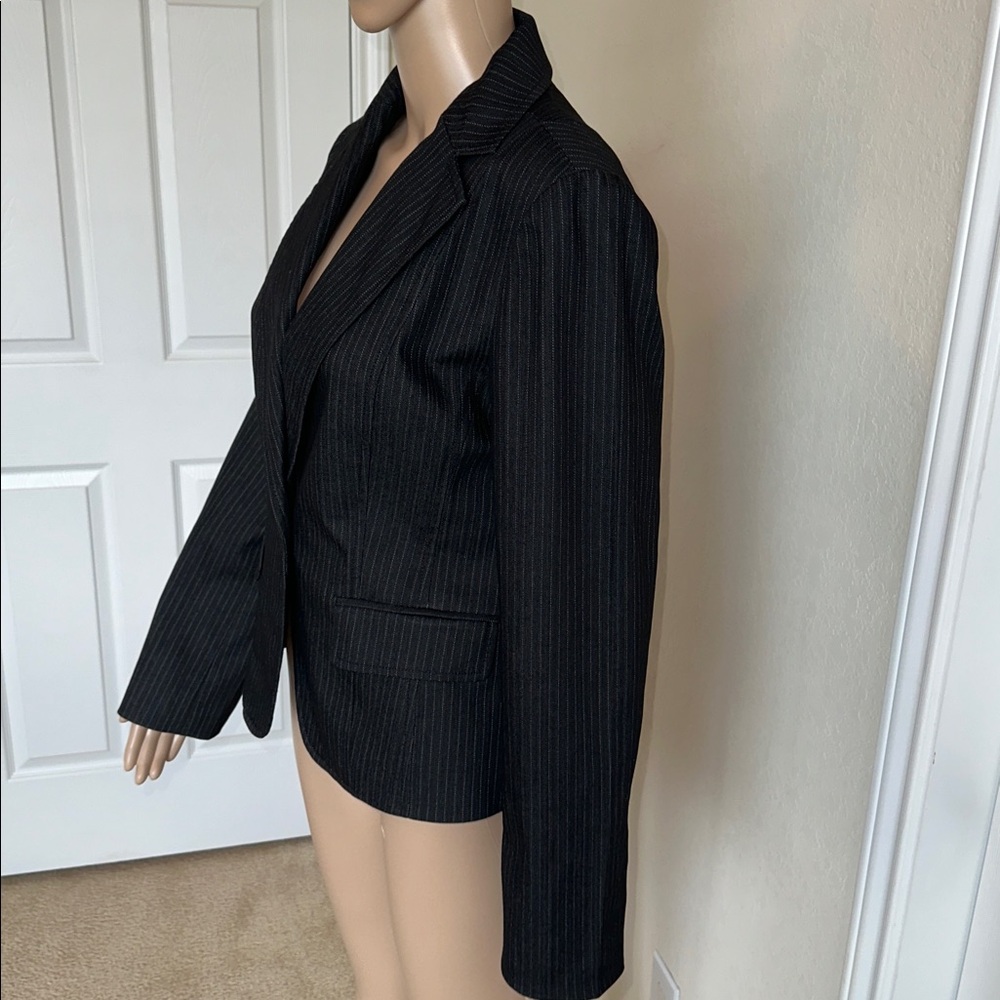 LOFT Charcoal Pinstripe Blazer Size 8 - Picture 2 of 16